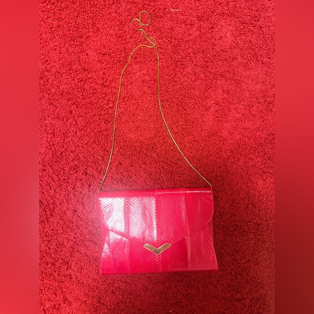 Vintage Vanna White Elegant Red Snakeskin Leather Women's Bag